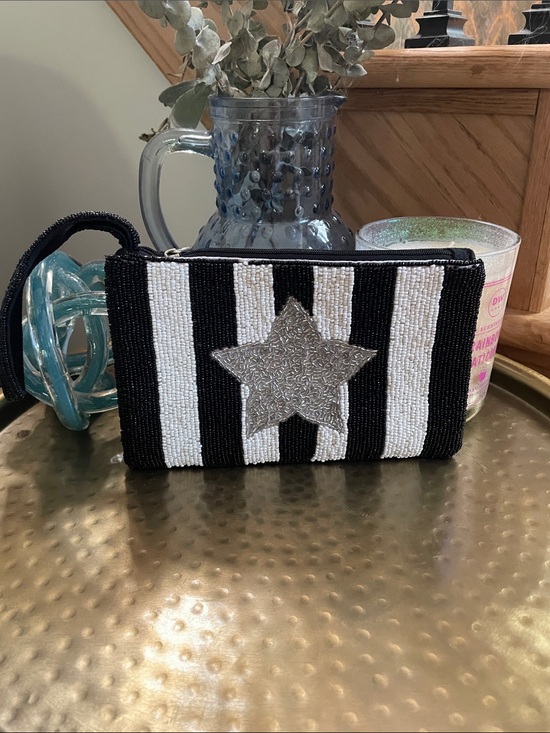 Source Unknown Handbags - BOUTIQUE Black & White Beaded Stripe Wristlet with Silver Star